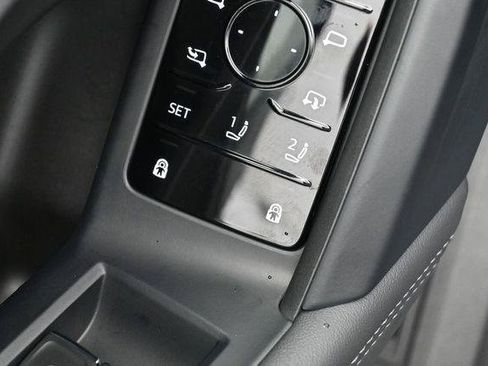 Used 2025 Audi Q5 Premium Plus AWD/4WD image 13