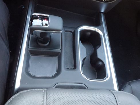 New 2026 GMC Sierra 1500 SLT image 15