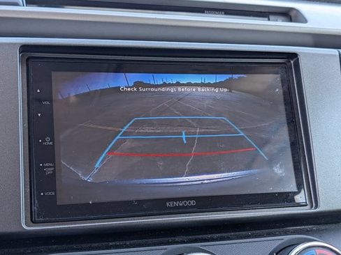 Used 2016 Toyota RAV4 LE FWD image 15