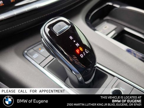 Used 2024 Cadillac Escalade ESV Sport w/ LPO, ONYX Package AWD/4WD image 31