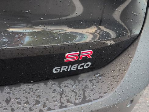 New 2025 Nissan Kicks SR image 9