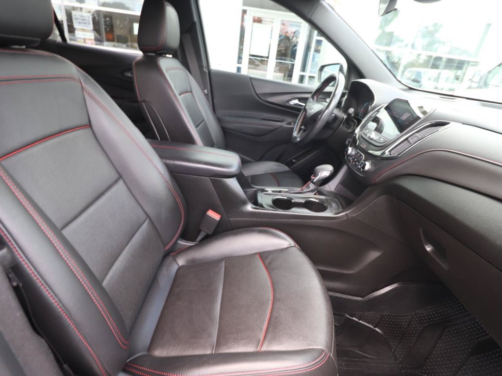 Used 2022 Chevrolet Equinox RS w/ RS Leather Package FWD image 14