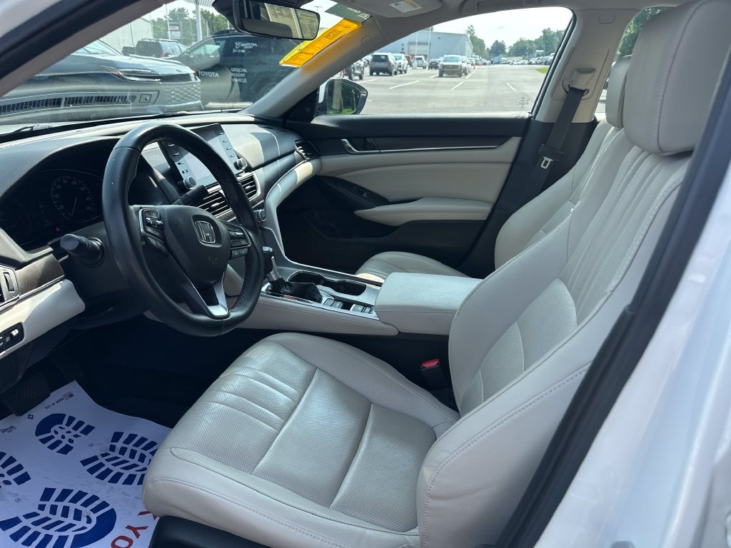 Used 2022 Honda Accord EX-L image 10