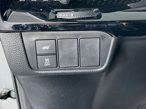 Used 2025 Honda CR-V Sport Touring image 10