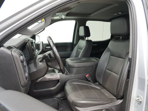 Used 2019 Chevrolet Silverado 1500 LTZ w/ LTZ Premium Package AWD/4WD image 11