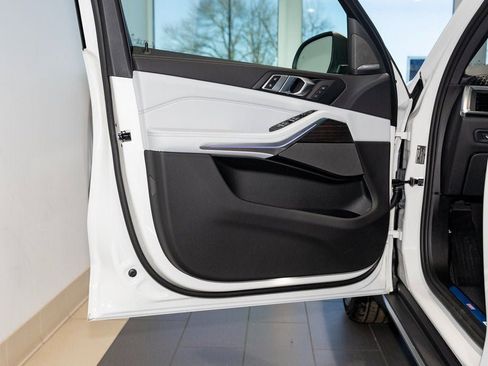 New 2026 BMW X5 xDrive40i image 12