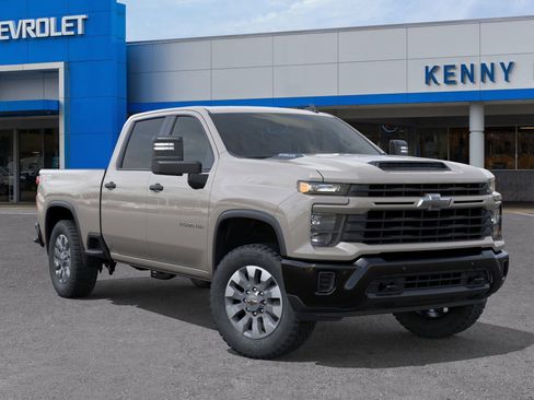 New 2026 Chevrolet Silverado 2500 Custom w/ Custom Value Package AWD/4WD image 7