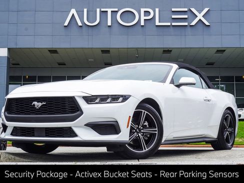 Used 2025 Ford Mustang Premium RWD image 1
