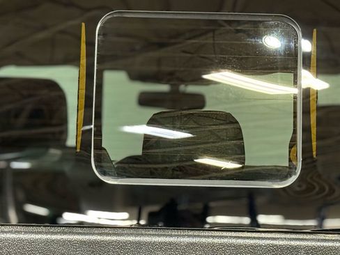 Used 2023 Ford F150 Lariat image 31