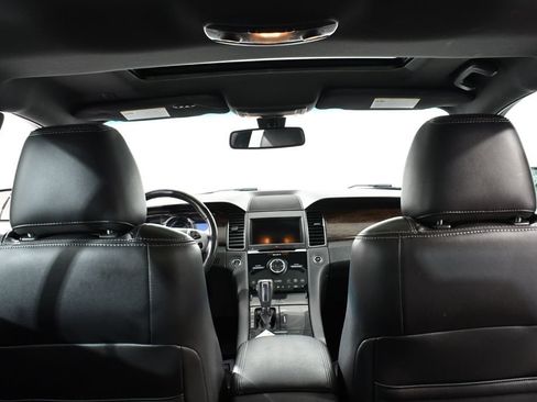 Used 2013 Ford Taurus Limited FWD image 17