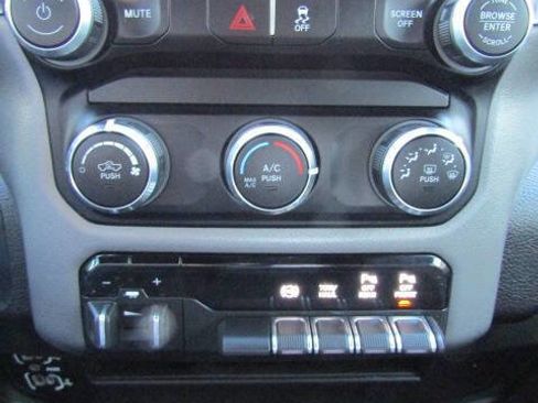 Used 2024 RAM 2500 Big Horn w/ Off Road Package image 14