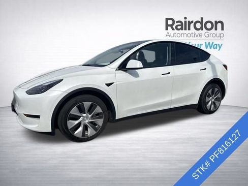 Used 2023 Tesla Model Y Long Range AWD/4WD image 3