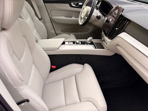 New 2026 Volvo XC60 B5 Ultra w/ Protection Package Premier image 26