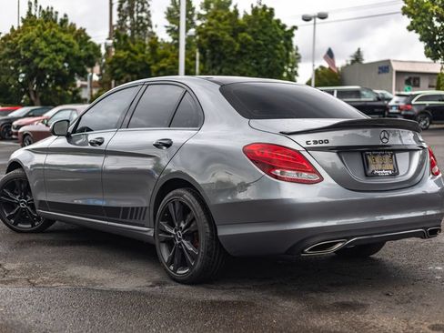 Used 2016 Mercedes-Benz C 300 4MATIC Sedan image 5