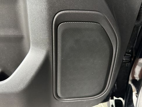 Used 2021 Chevrolet Silverado 1500 Custom AWD/4WD image 25