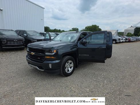 Used 2018 Chevrolet Silverado 1500 LT w/ All Star Edition AWD/4WD image 27