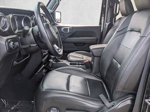 Used 2021 Jeep Wrangler Unlimited Sahara AWD/4WD image 16
