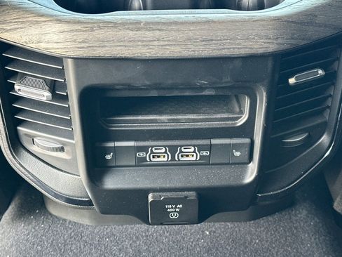 Used 2025 RAM 3500 Limited image 15