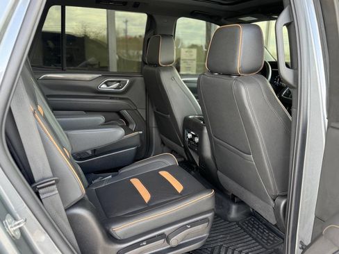 Used 2022 GMC Yukon AT4 w/ Technology Package image 15