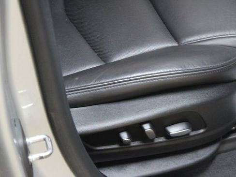 Used 2019 Cadillac XT5 Luxury AWD/4WD image 13