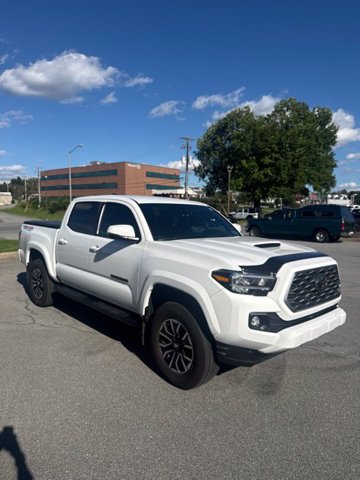 Used 2023 Toyota Tacoma TRD Sport w/ Technology Package AWD/4WD image 13