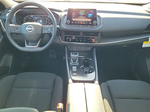 New 2026 Nissan Rogue S image 7