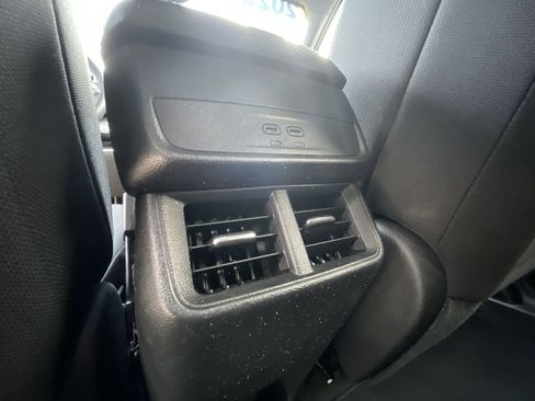 Certified 2025 Chevrolet Equinox LT w/ Safety and Technology Package FWD image 21