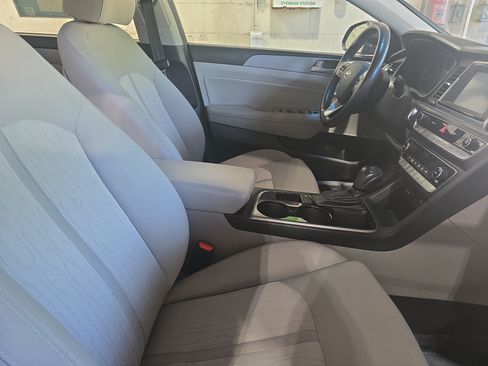 Used 2018 Hyundai Sonata SE FWD image 10
