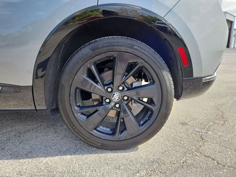 Used 2023 Buick Envision Essence w/ Sport Touring Package image 31