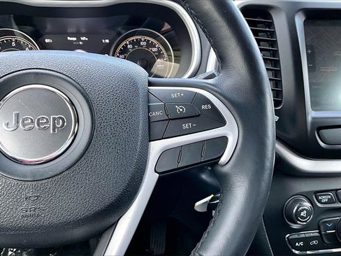 Used 2016 Jeep Cherokee Trailhawk w/ Leather Interior Group image 25