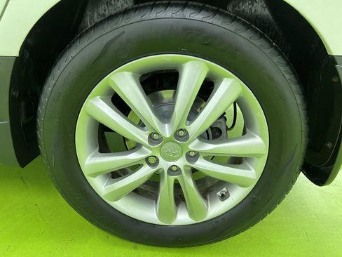 Used 2012 Hyundai Tucson Limited w/ Premium Pkg AWD/4WD image 15