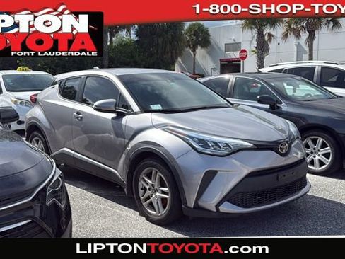 Used 2020 Toyota C-HR LE FWD image 1