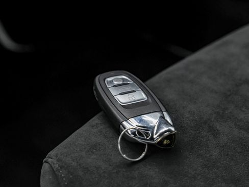 Used 2023 Lamborghini Huracan Tecnica image 93