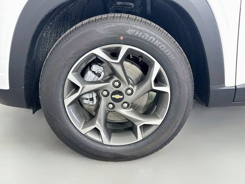 New 2026 Chevrolet Trax LT FWD image 30