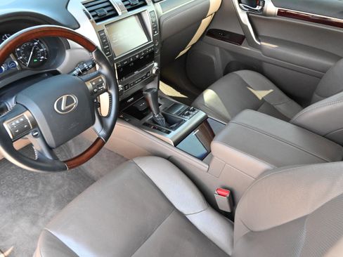 Used 2019 Lexus GX 460 Premium AWD/4WD image 15