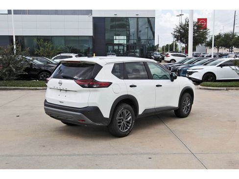 Used 2023 Nissan Rogue S FWD image 5