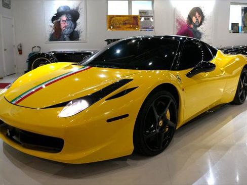 Used 2011 Ferrari 458 Italia Coupe image 4