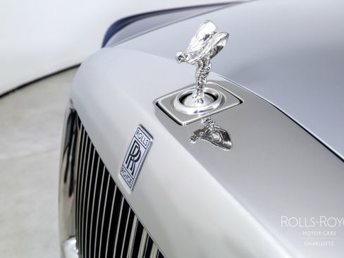 Used 2019 Rolls-Royce Phantom Sedan image 45