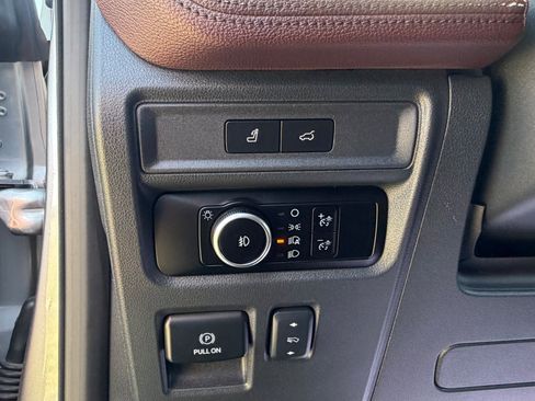 Used 2024 Ford Expedition Max Limited AWD/4WD image 32