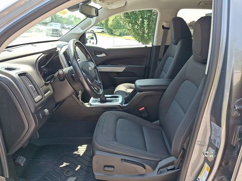 Used 2022 Chevrolet Colorado LT w/ LT Convenience Package RWD image 14