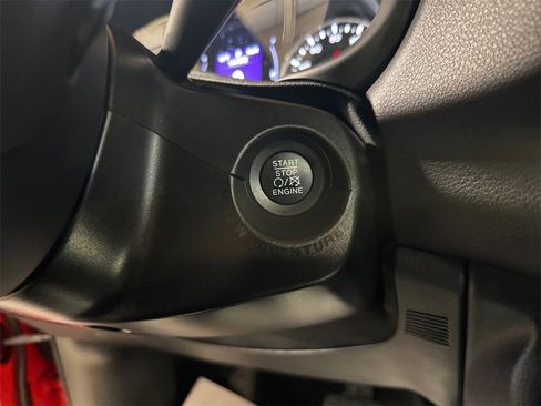 Used 2018 Jeep Renegade Sport w/ Power & Air Group image 29