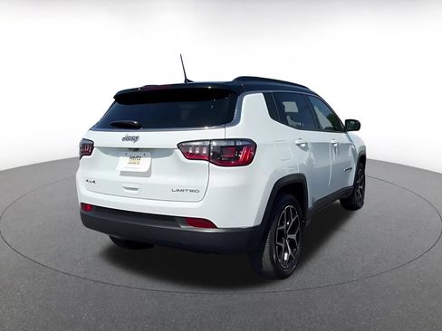 Used 2025 Jeep Compass Limited AWD/4WD image 15