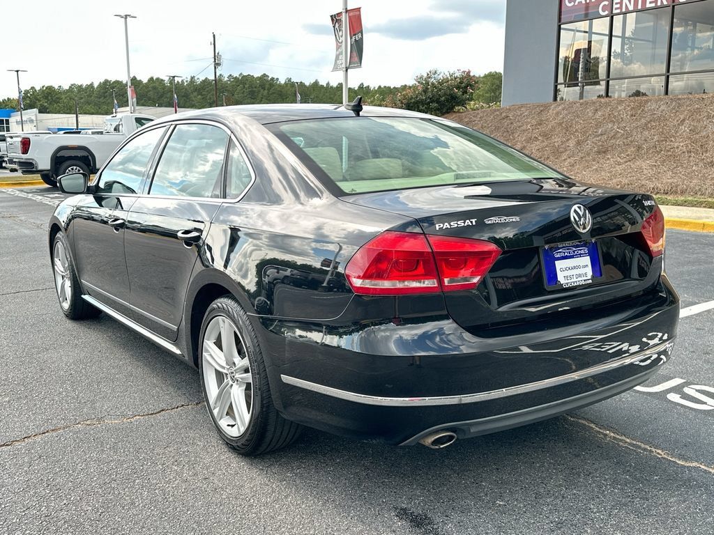 Used 2013 Volkswagen Passat TDI SEL Premium FWD image 6