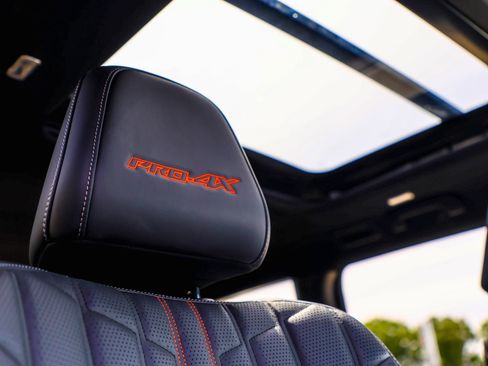 Used 2025 Nissan Armada PRO-4X w/ Pro-4X Premium Package image 21