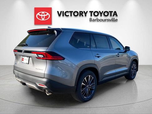 New 2026 Toyota Grand Highlander AWD Hybrid image 7