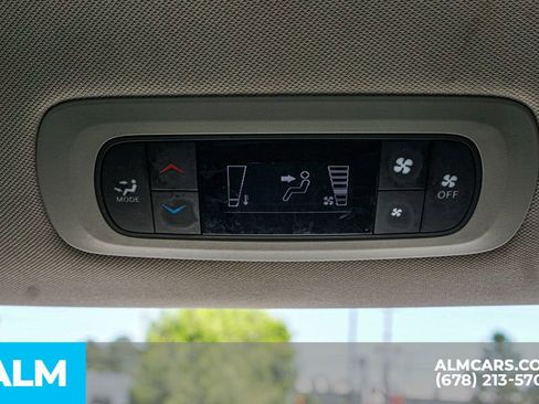 Used 2023 Chrysler Voyager LX FWD image 36