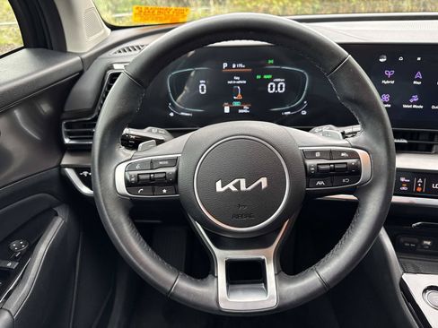 Used 2024 Kia Sportage EX AWD/4WD image 14