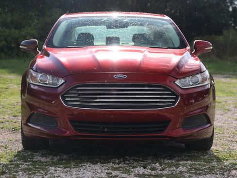Used 2016 Ford Fusion SE FWD image 17
