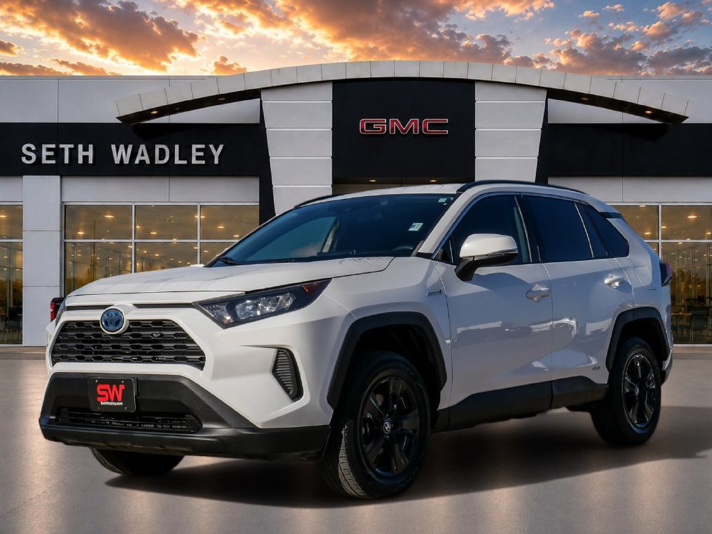 Used 2019 Toyota RAV4 LE AWD/4WD image 3