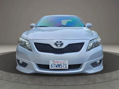 Used 2011 Toyota Camry SE image 15